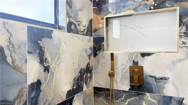 2375 2nd AVE SE, Naples, FL 34117