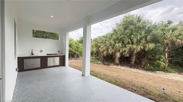 2375 2nd AVE SE, Naples, FL 34117