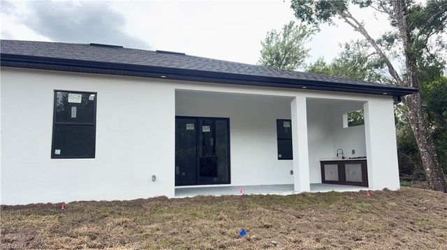 2375 2nd AVE SE, Naples, FL 34117