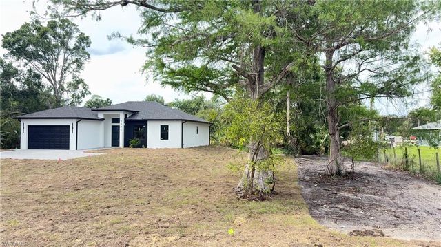 2375 2nd AVE SE, Naples, FL 34117