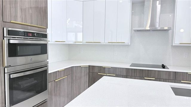 2375 2nd AVE SE, Naples, FL 34117