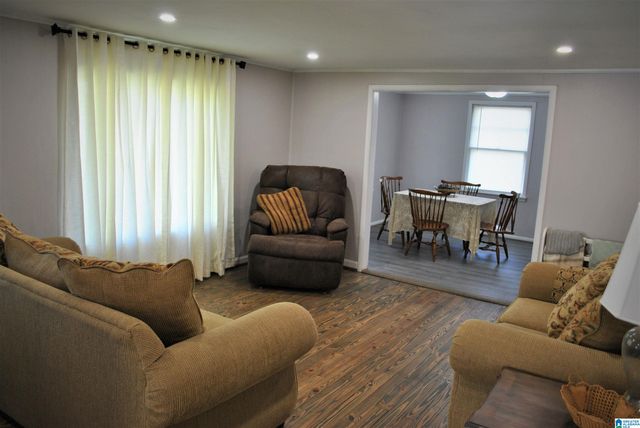 2114 NIXON DRIVE SE, Bessemer, AL 35022