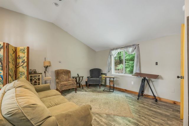 379 White Mountain Highway, Conway, NH 03818