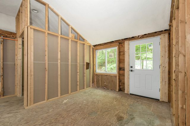 379 White Mountain Highway, Conway, NH 03818