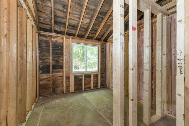 379 White Mountain Highway, Conway, NH 03818