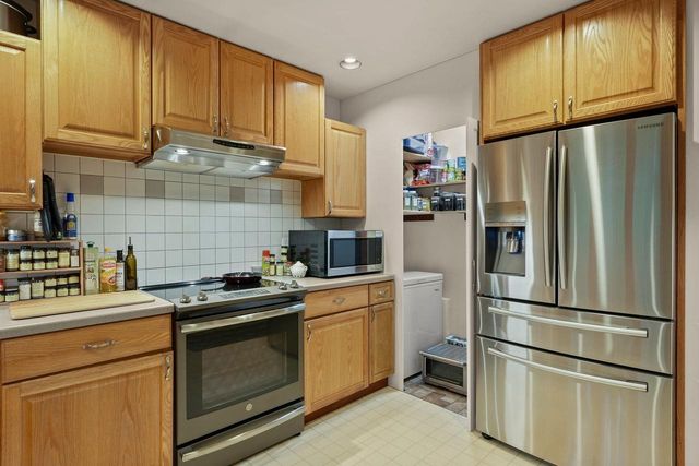 6760 Sunset Drive, Verona, WI 53593