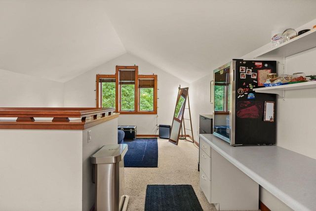 6760 Sunset Drive, Verona, WI 53593