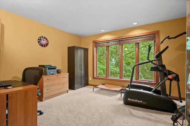 6760 Sunset Drive, Verona, WI 53593