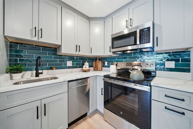 20 Radcliffe Rd 209, Boston, MA 02134