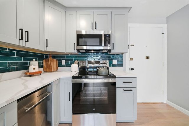 20 Radcliffe Rd 209, Boston, MA 02134