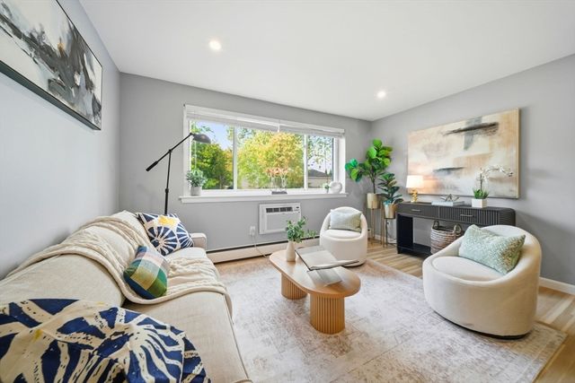 20 Radcliffe Rd 209, Boston, MA 02134