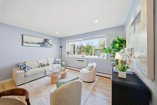 20 Radcliffe Rd 209, Boston, MA 02134