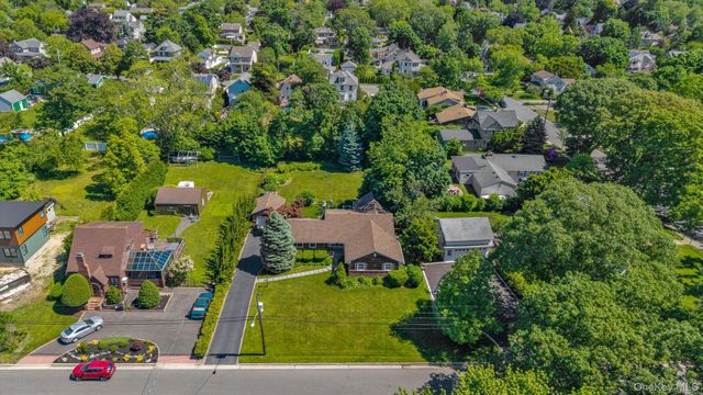 21 Hamilton Street, Amityville, NY 11701