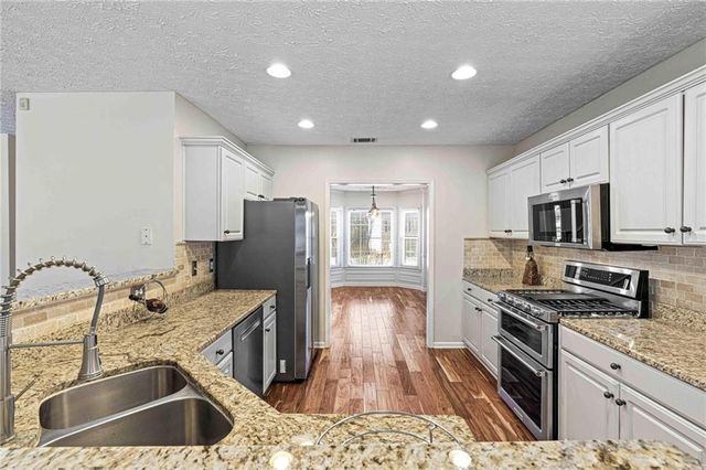 2152 Marne NW Glen, Kennesaw, GA 30152