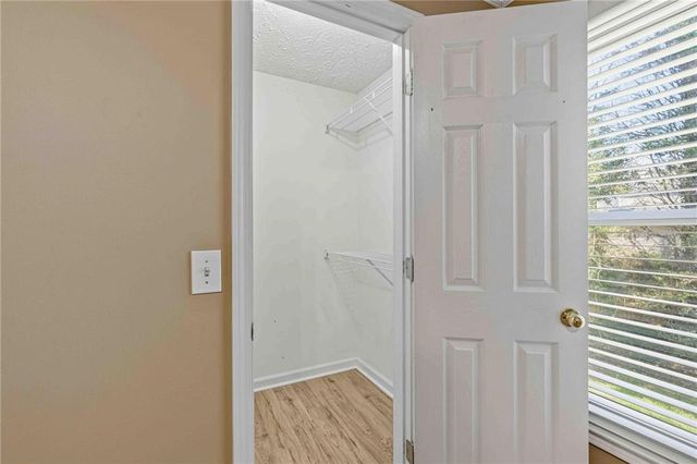 2152 Marne NW Glen, Kennesaw, GA 30152