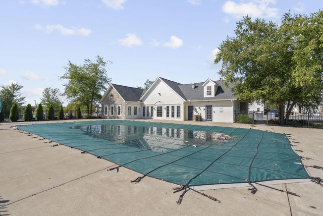 98 Green Mill, Blacklick, OH 43004