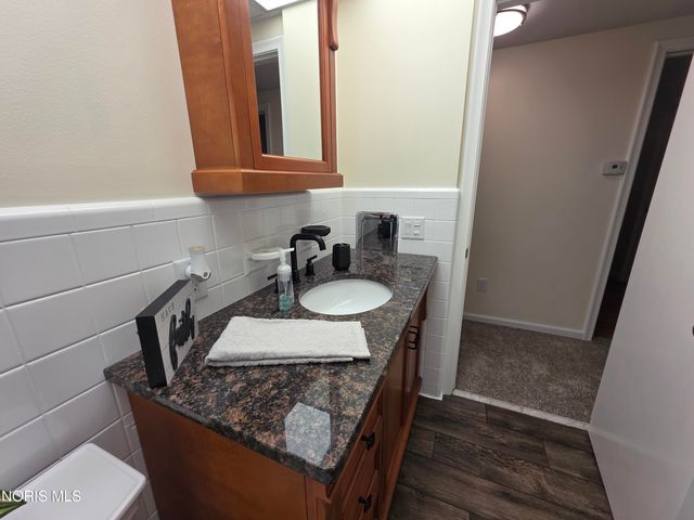 641 Holly Drive, Oregon, OH 43616