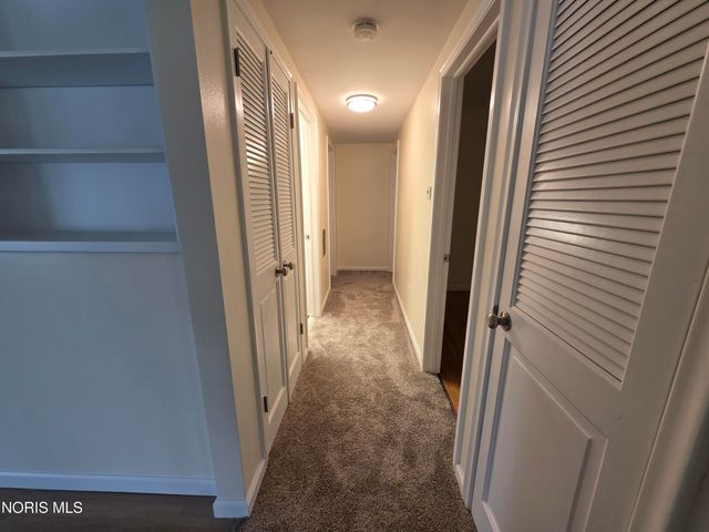 641 Holly Drive, Oregon, OH 43616