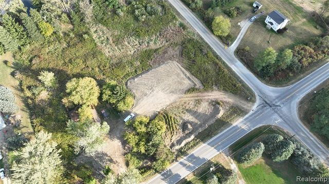 3475 N Mill Road, Dryden, MI 48428