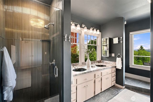 2039 34th Avenue S, Seattle, WA 98144