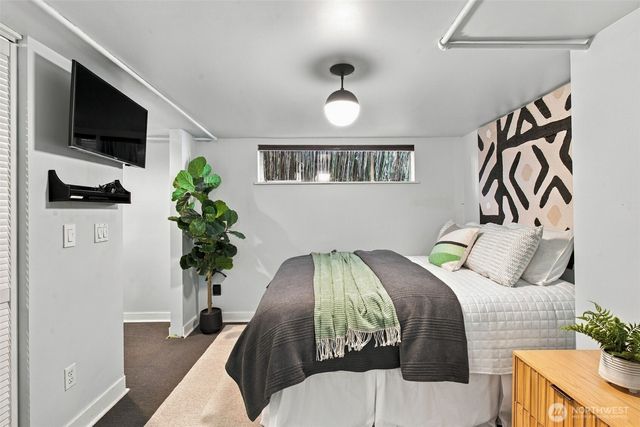 2039 34th Avenue S, Seattle, WA 98144