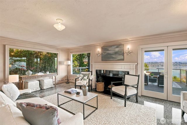 2039 34th Avenue S, Seattle, WA 98144