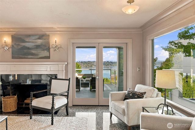 2039 34th Avenue S, Seattle, WA 98144