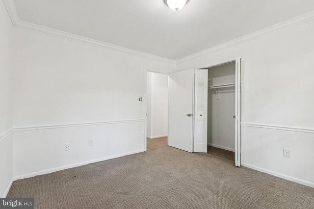 10271 BRADDOCK RD, Fairfax, VA 22032