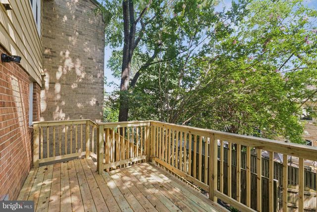 10271 BRADDOCK RD, Fairfax, VA 22032