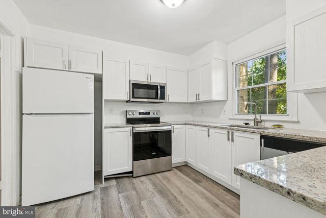 10271 BRADDOCK RD, Fairfax, VA 22032