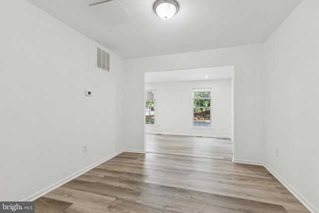 10271 BRADDOCK RD, Fairfax, VA 22032