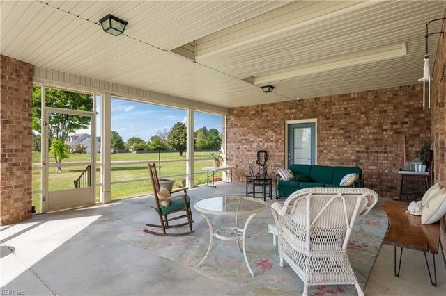 106 Phyllis CT, Moyock, NC 27958