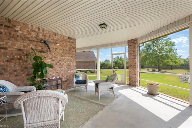 106 Phyllis CT, Moyock, NC 27958