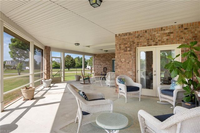 106 Phyllis CT, Moyock, NC 27958
