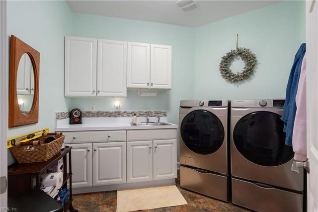 106 Phyllis CT, Moyock, NC 27958