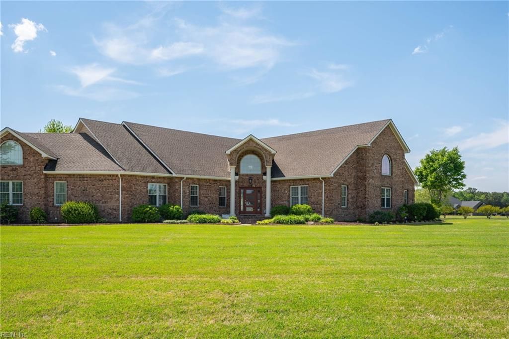 106 Phyllis CT, Moyock, NC 27958