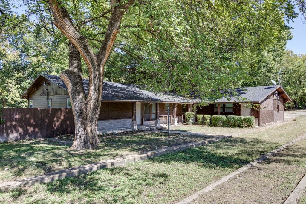 105 Barrows Lane, Desoto, TX 75115 — photo 3