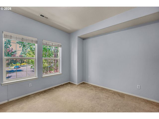 1198 Se BACARRA St, Hillsboro, OR 97123