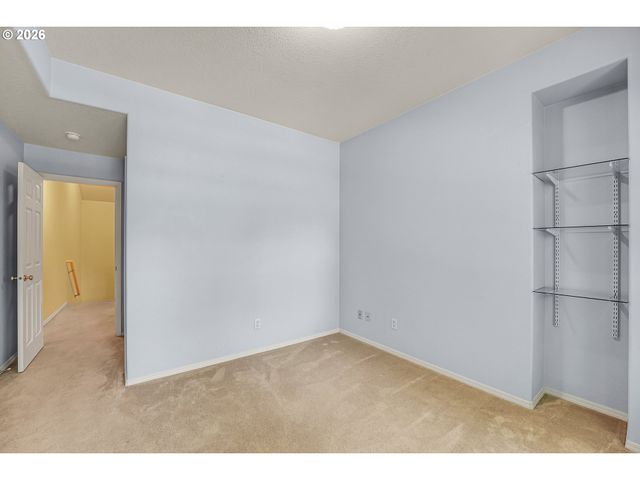 1198 Se BACARRA St, Hillsboro, OR 97123