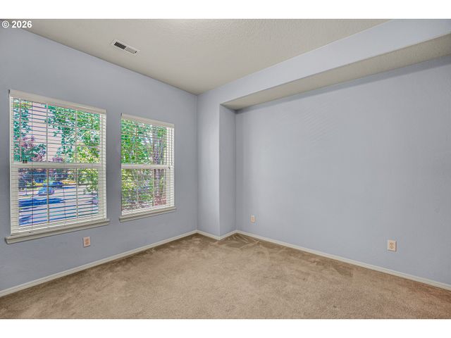 1198 Se BACARRA St, Hillsboro, OR 97123