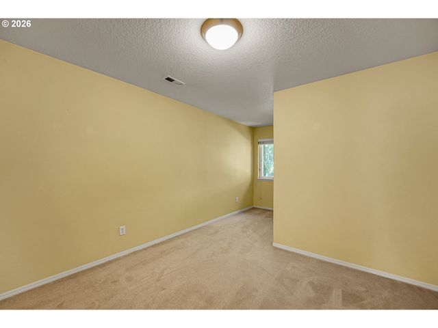 1198 Se BACARRA St, Hillsboro, OR 97123