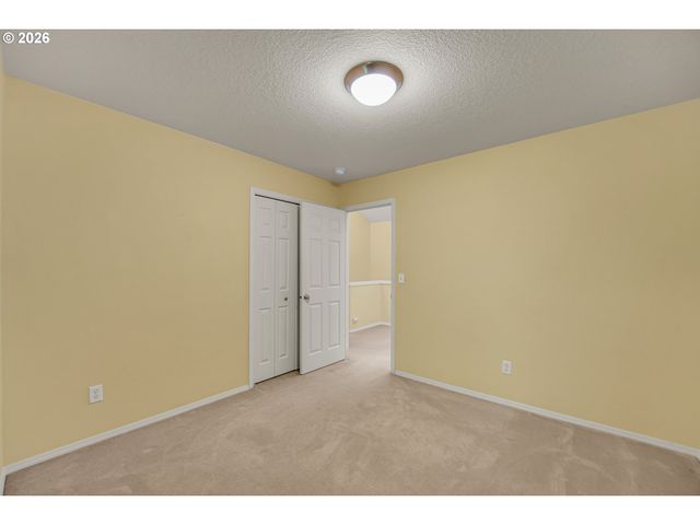 1198 Se BACARRA St, Hillsboro, OR 97123