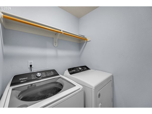 1198 Se BACARRA St, Hillsboro, OR 97123