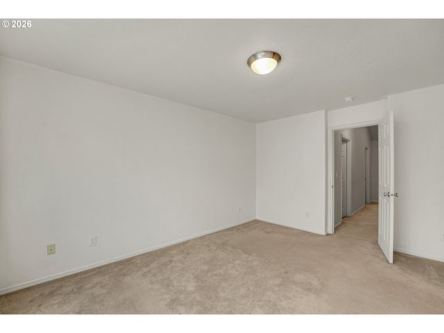 1198 Se BACARRA St, Hillsboro, OR 97123