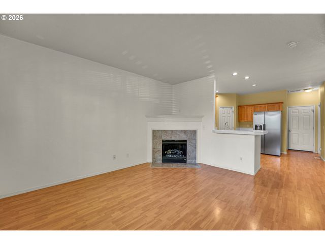 1198 Se BACARRA St, Hillsboro, OR 97123