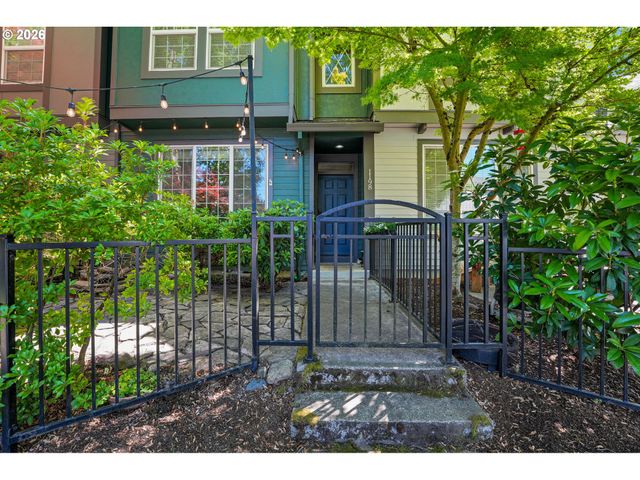 1198 Se BACARRA St, Hillsboro, OR 97123