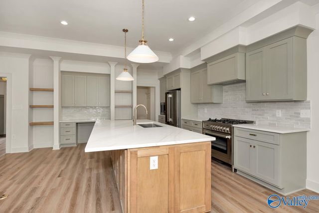 2002 Mythewood Drive, Huntsville, AL 35803