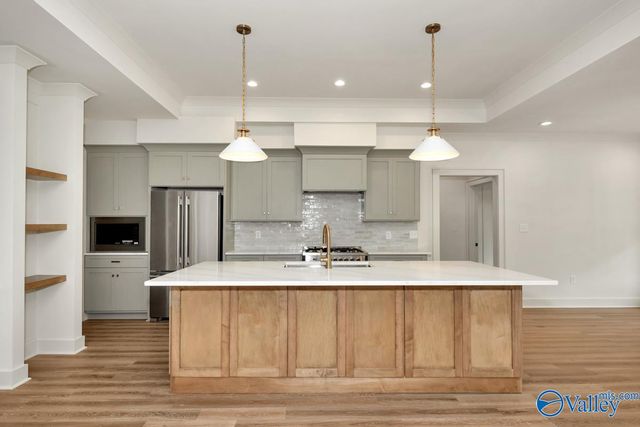 2002 Mythewood Drive, Huntsville, AL 35803