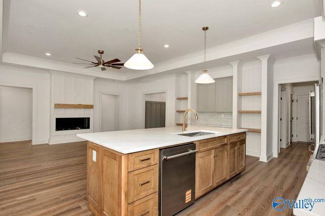 2002 Mythewood Drive, Huntsville, AL 35803