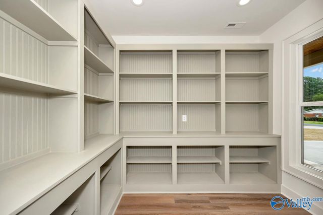 2002 Mythewood Drive, Huntsville, AL 35803